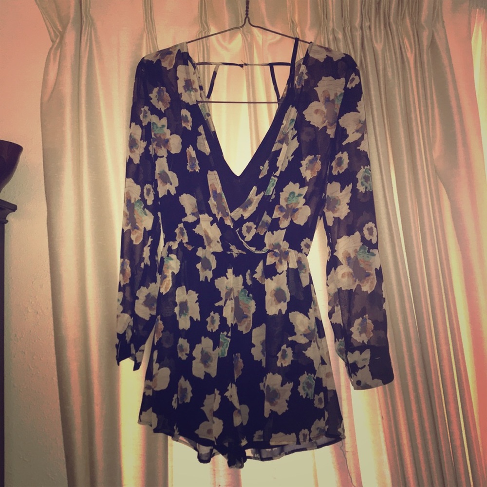 Flower long sleeve romper